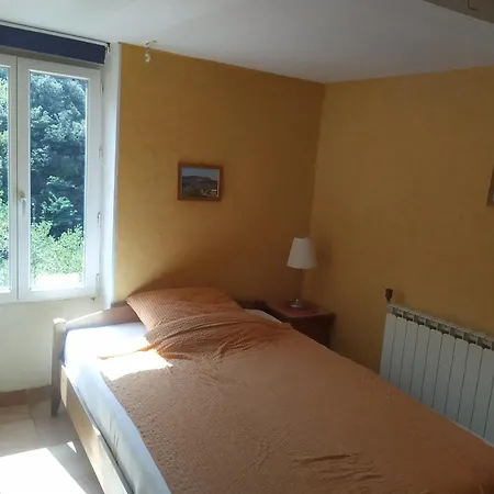 D'hotes - La Grenouille Bed & Breakfast Valleraugue